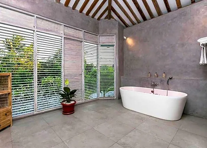 Villa Grand Dineshcara 5 Bedroom Private Pool Zn56