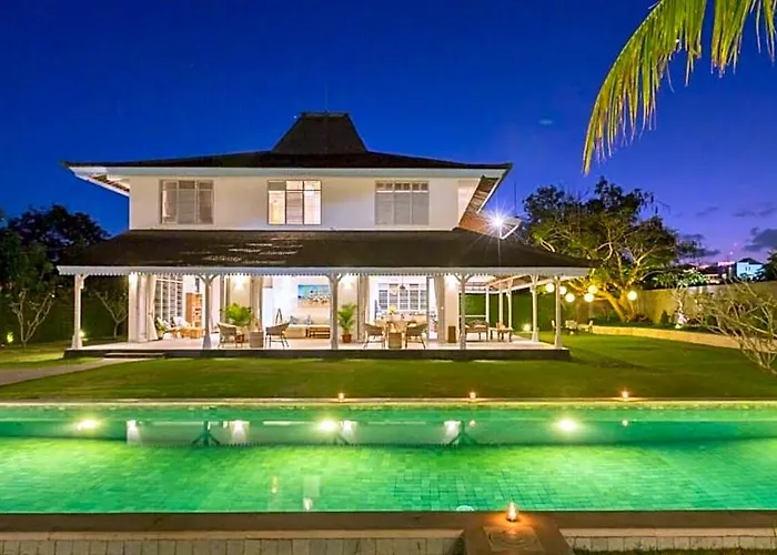 Grand Dineshcara 5 Bedroom Private Pool Zn56 Villa