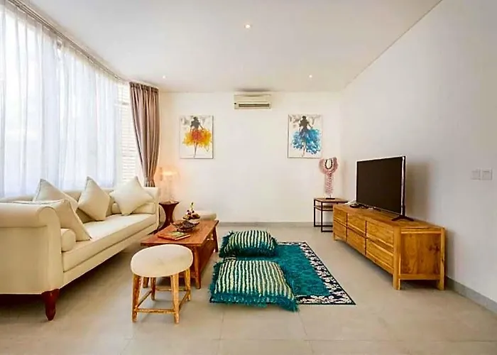 Grand Dineshcara 5 Bedroom Private Pool Zn56