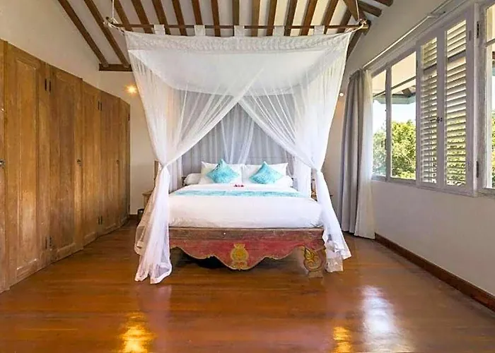 Grand Dineshcara 5 Bedroom Private Pool Zn56 Villa
