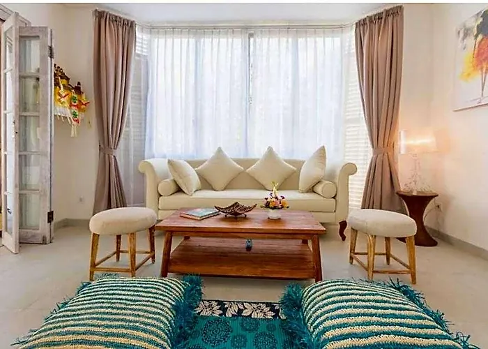 Grand Dineshcara 5 Bedroom Private Pool Zn56