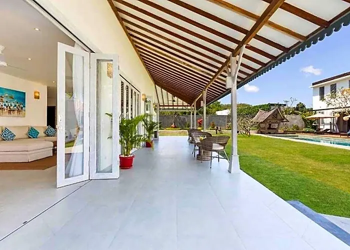 Villa Grand Dineshcara 5 Bedroom Private Pool Zn56