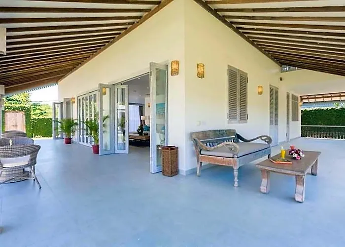 Villa Grand Dineshcara 5 Bedroom Private Pool Zn56 Kuta Selatan