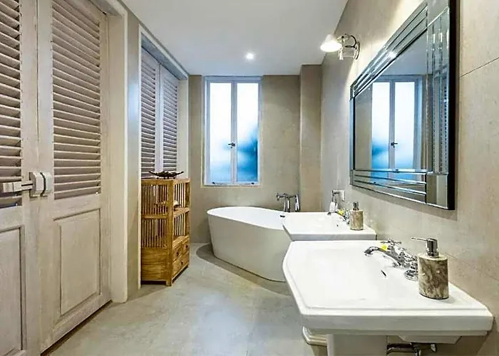 Grand Dineshcara 5 Bedroom Private Pool Zn56 * Kuta Selatan